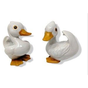 Pair of 2 Ducks Vintage Homco 1414 White Porcelain Ducklings Figurine Home Decor